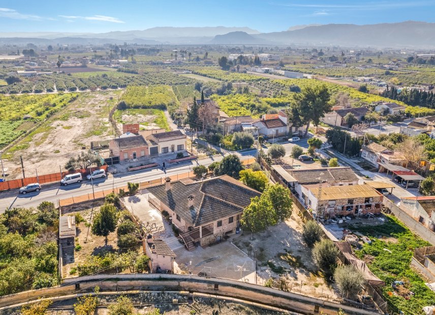 Resale - Country House -
Beniel - Carretera de Beniel