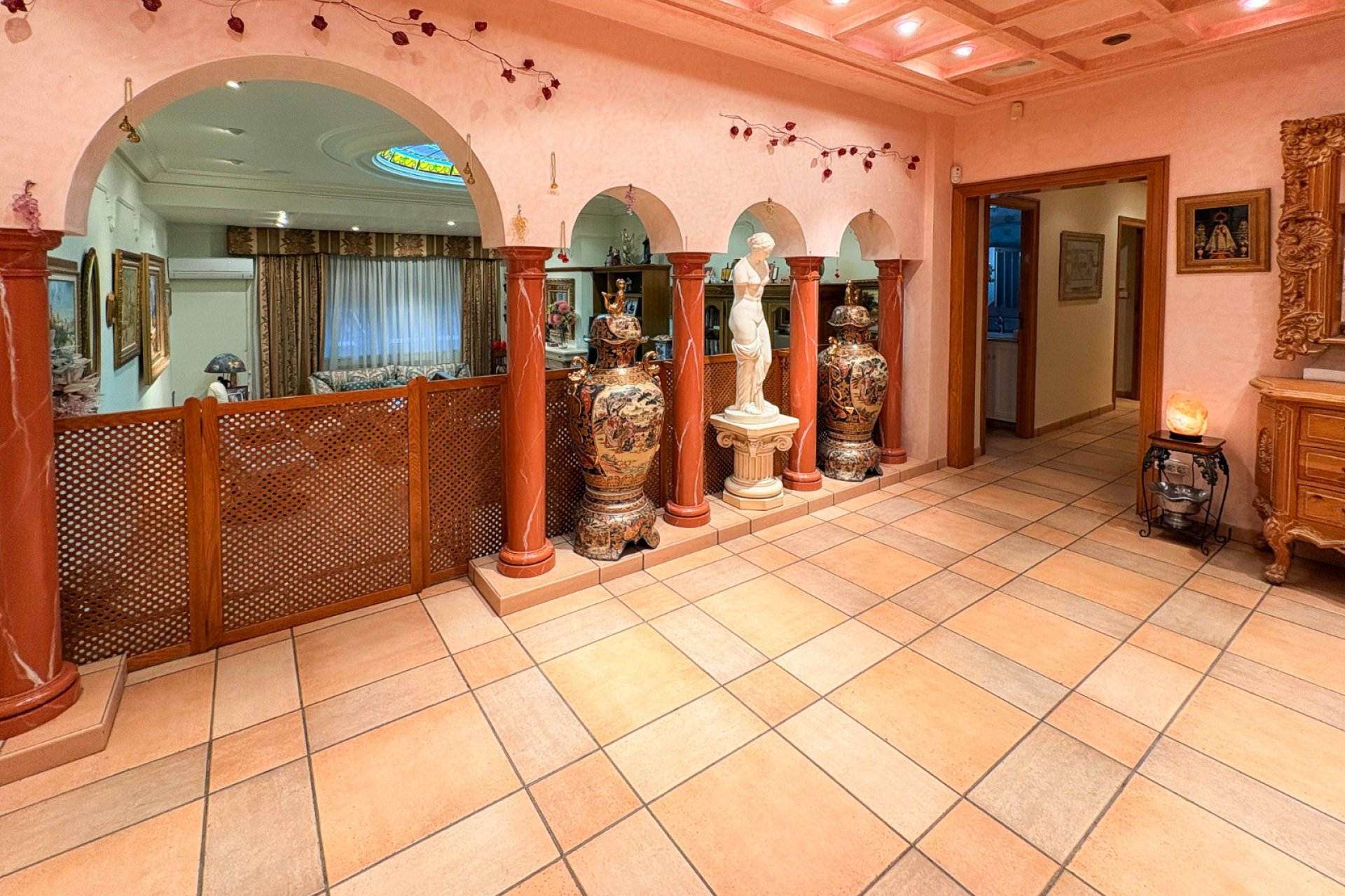 Resale - Country House -
Elche - Altzabares Alto