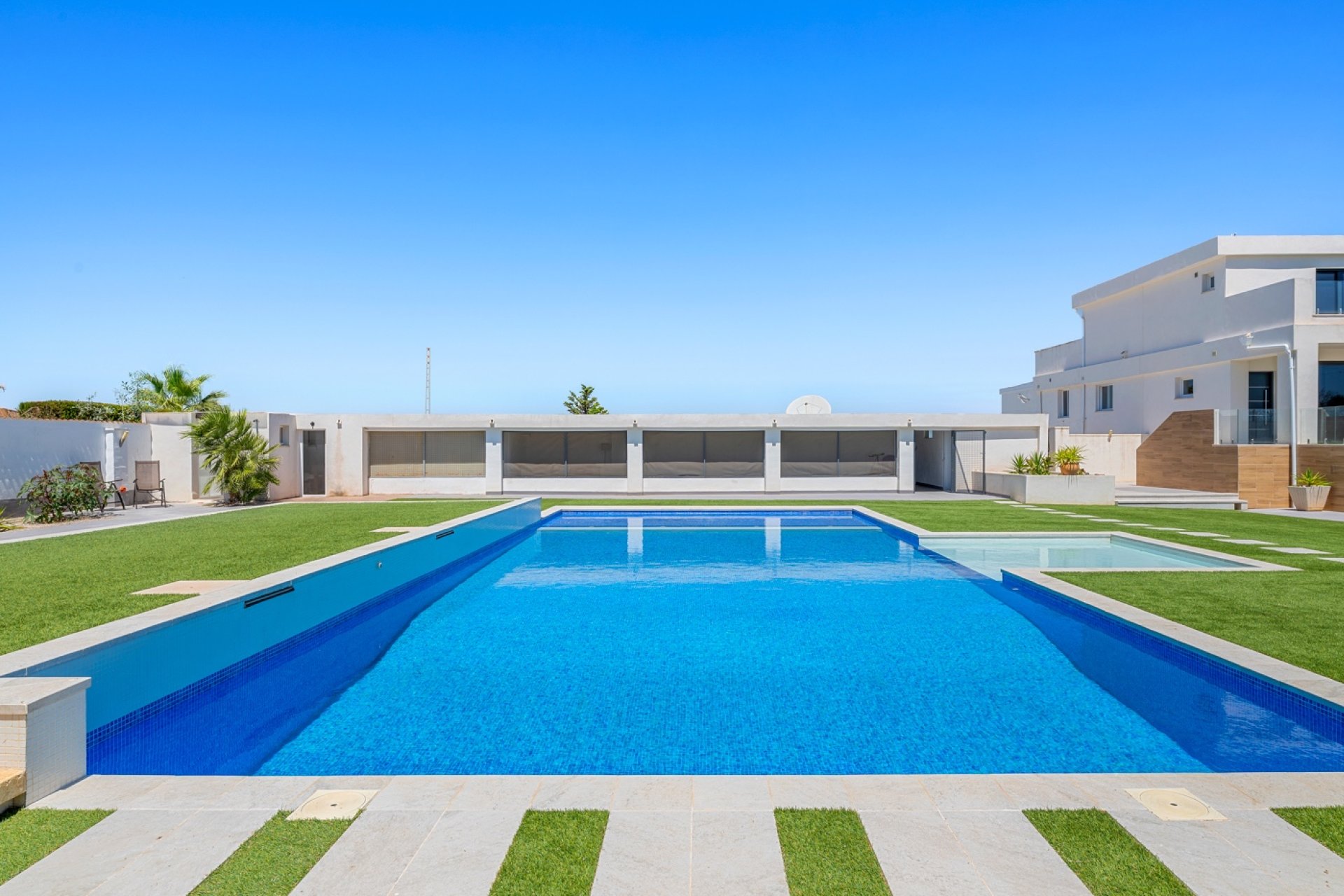 Resale - Country House -
Los Montesinos - La Herrada