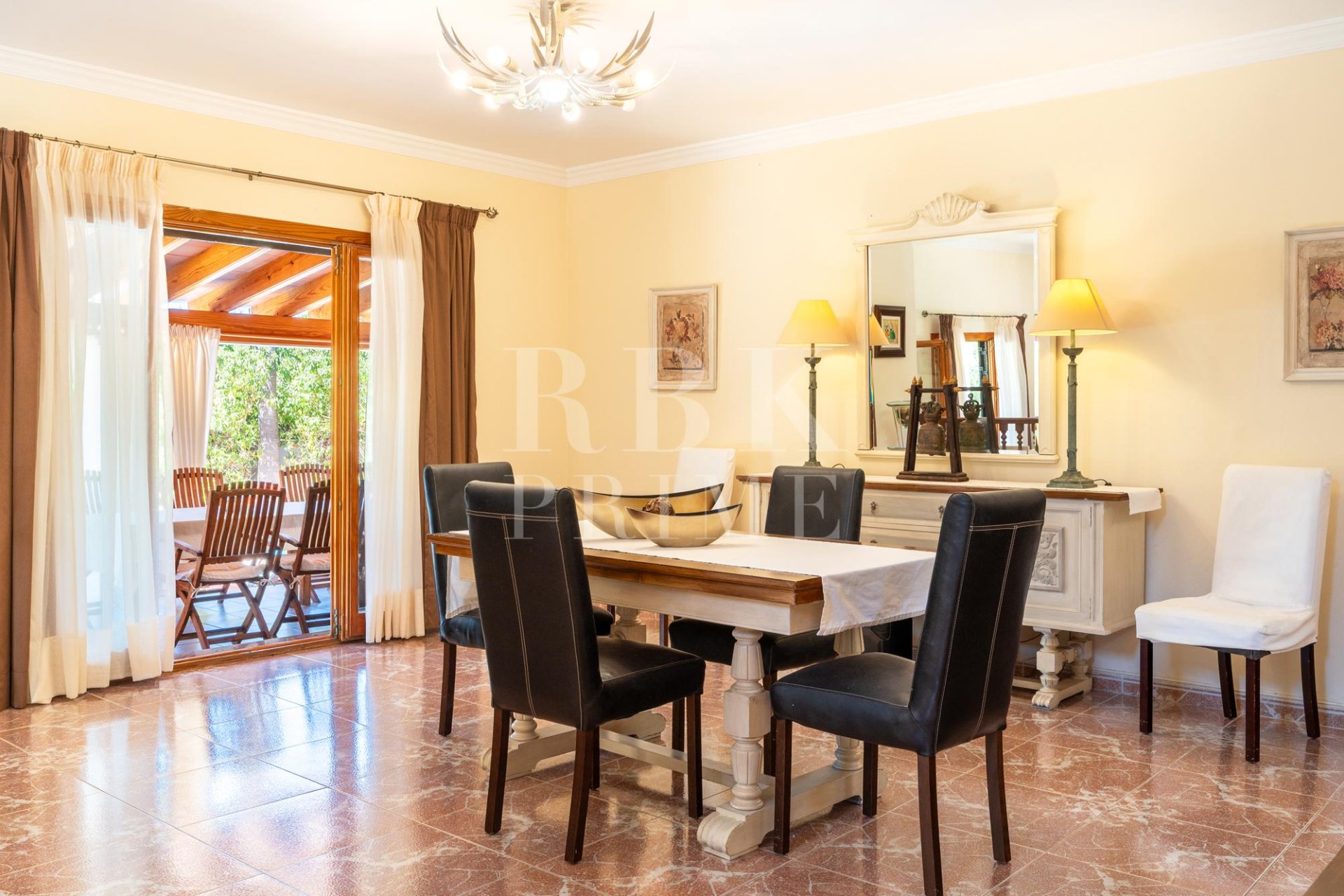 Resale - Country House -
Palma - Palma rural