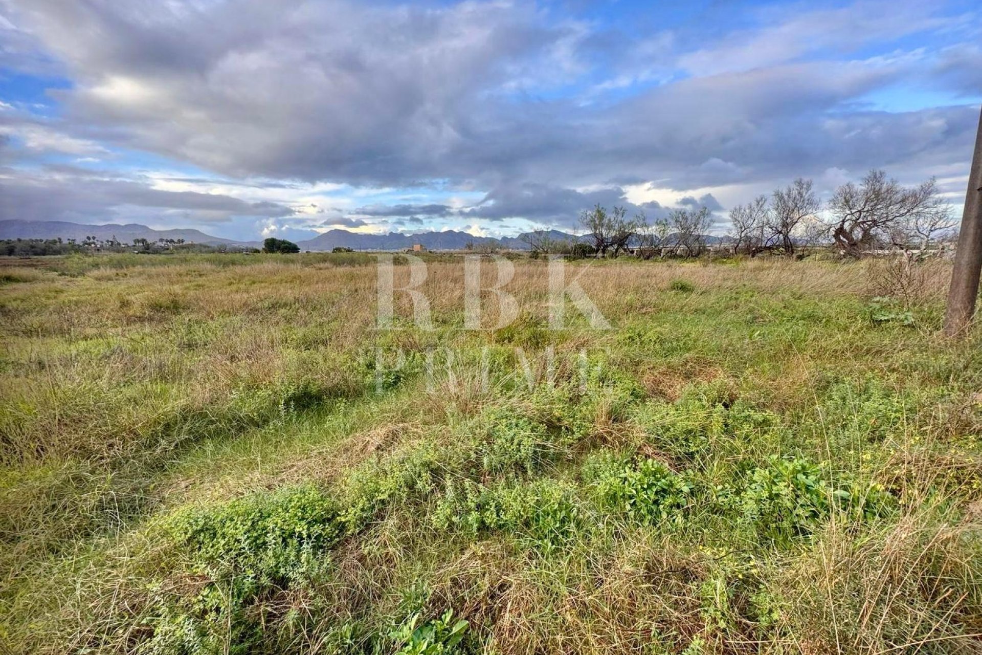 Resale - Land -
Alcudia - Es Barcarás