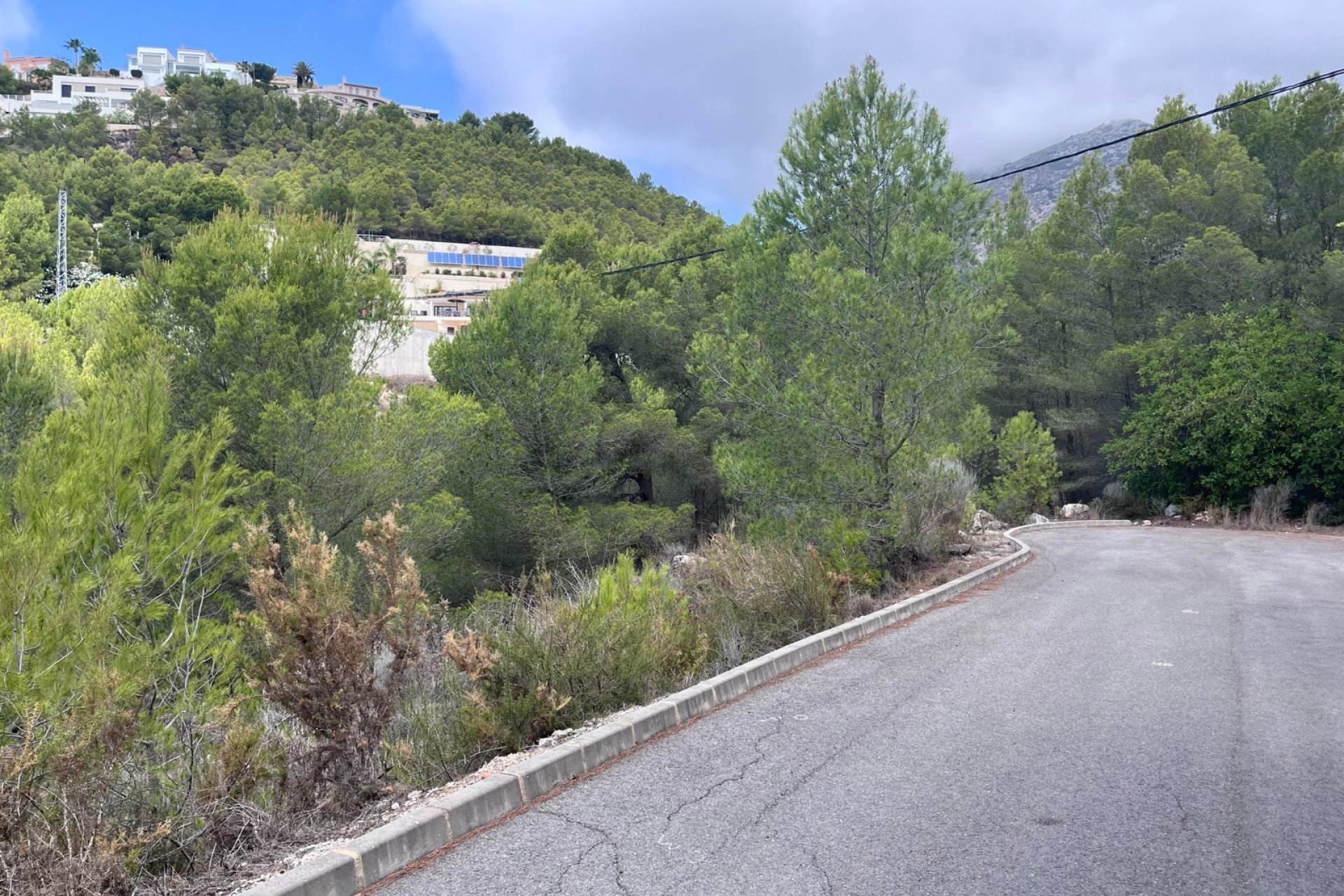 Resale - Land -
Altea - Sierra de Altea