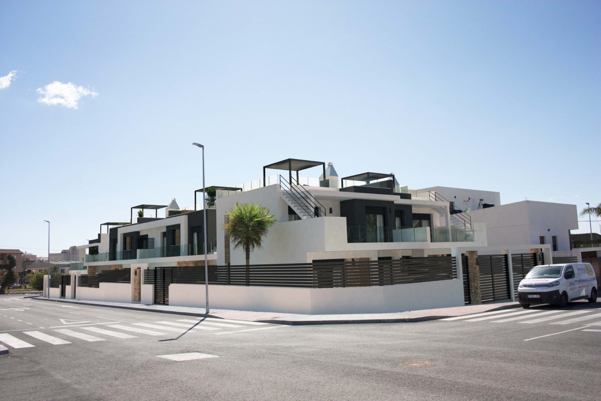 Resale - Land -
Los Montesinos