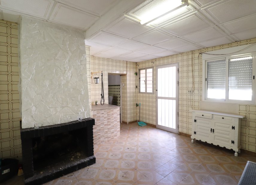 Resale - Townhouse -
Benijofar