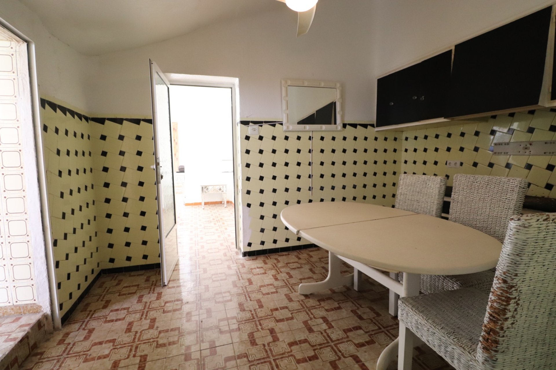 Resale - Townhouse -
Benijofar