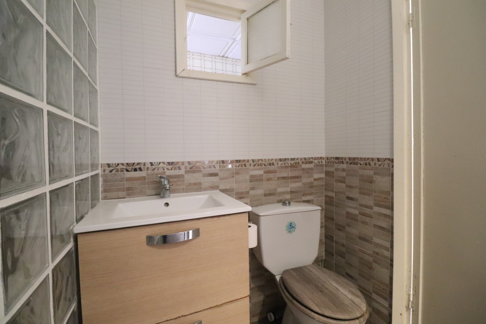 Resale - Townhouse -
Benijofar