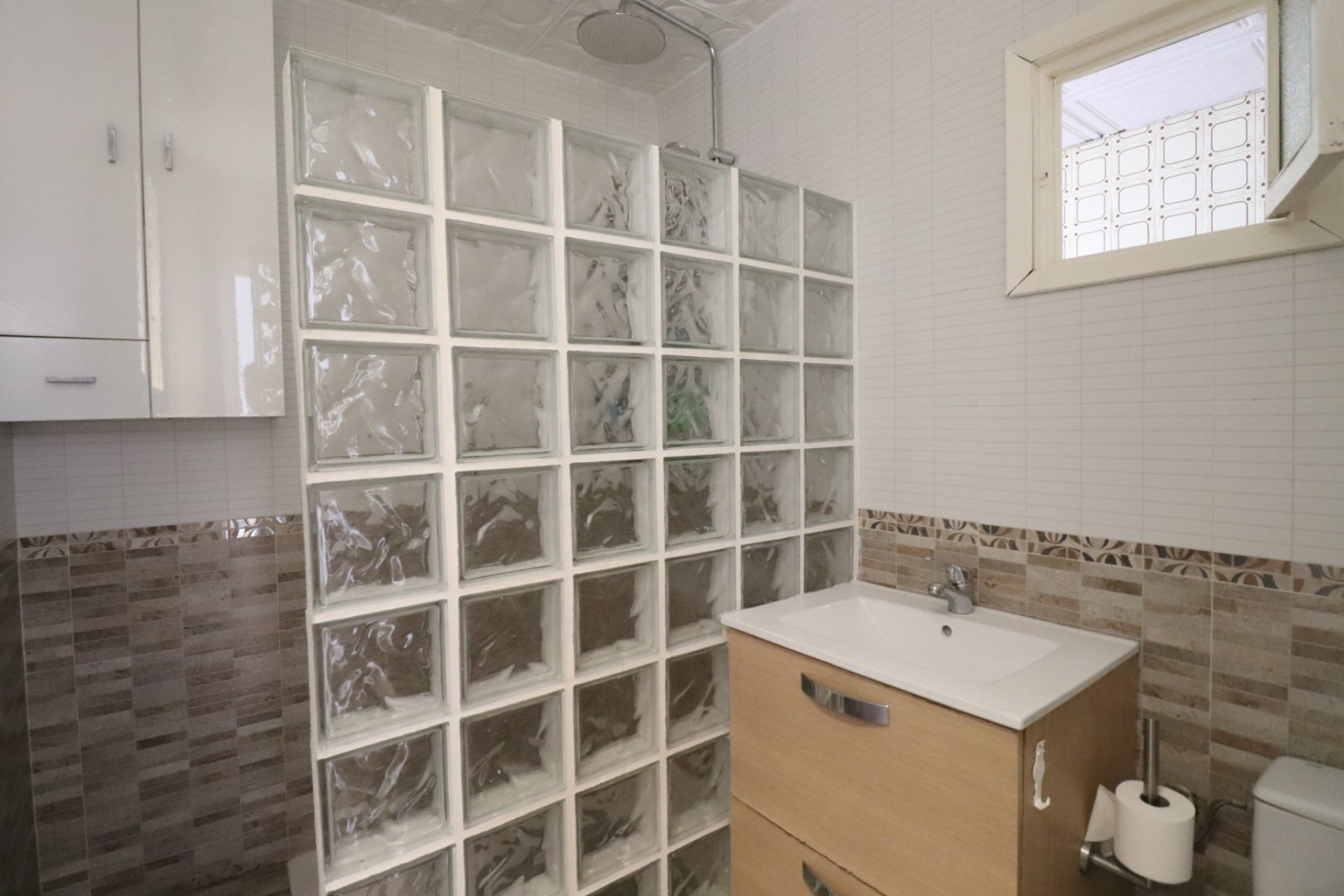 Resale - Townhouse -
Benijofar