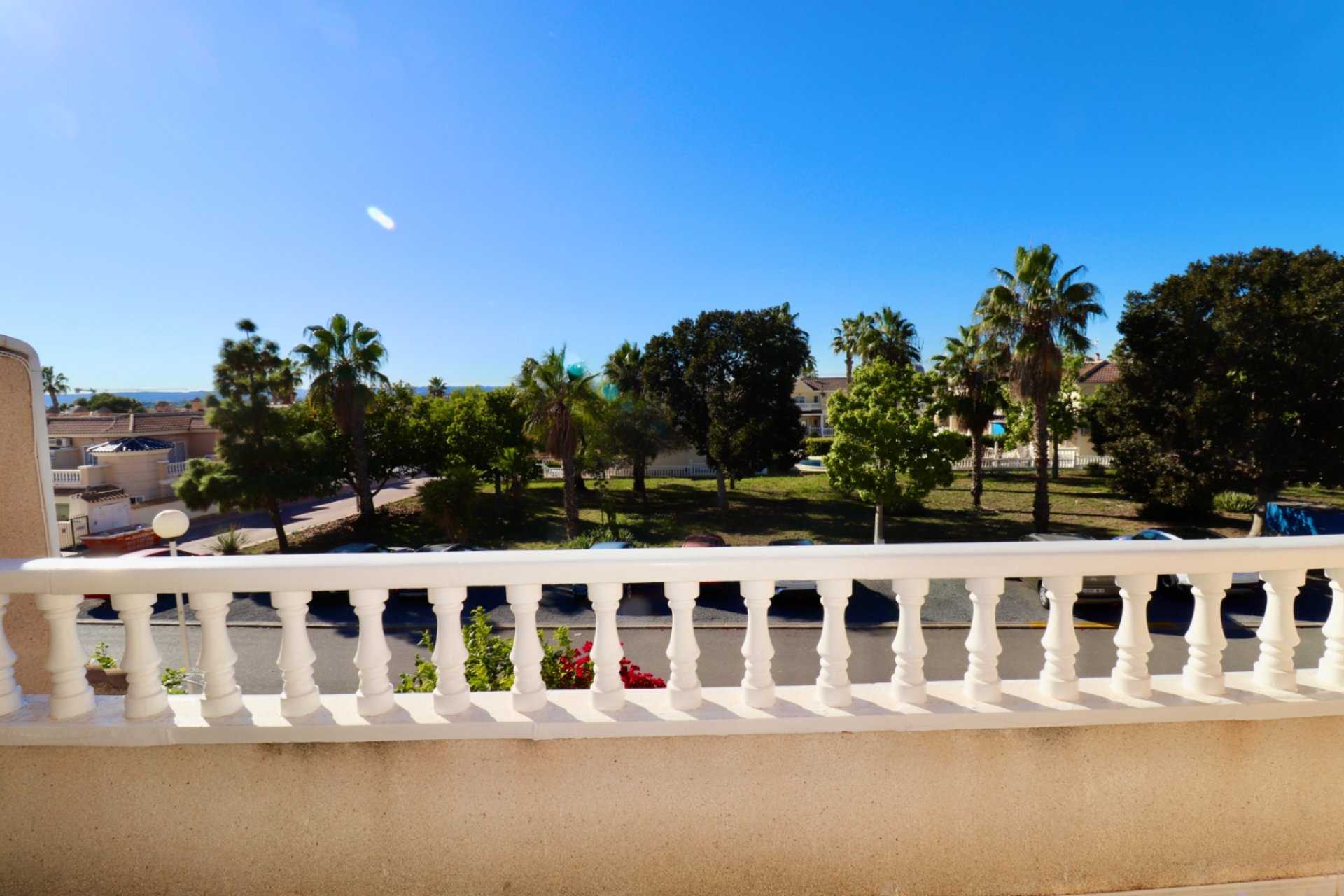 Resale - Townhouse -
Ciudad Quesada - Doña Pepa