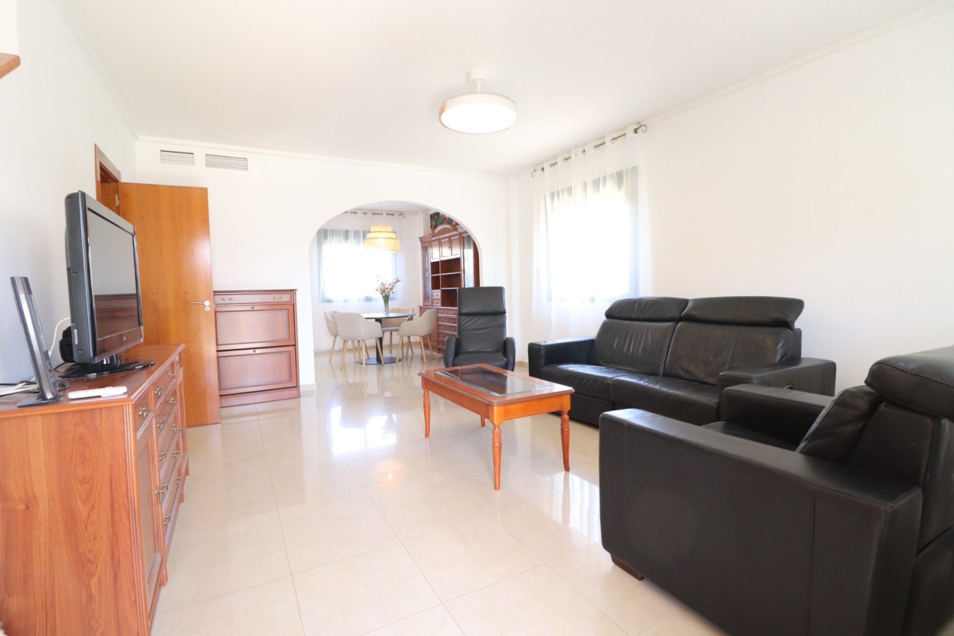 Resale - Townhouse -
Ciudad Quesada - Doña Pepa