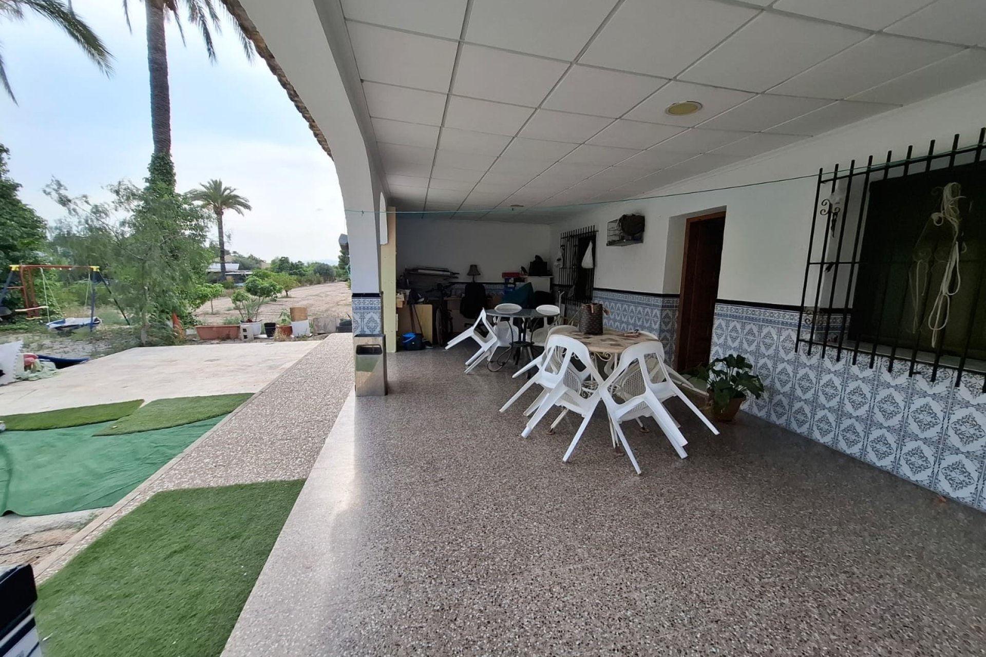 Resale - Townhouse -
Elche - Matola