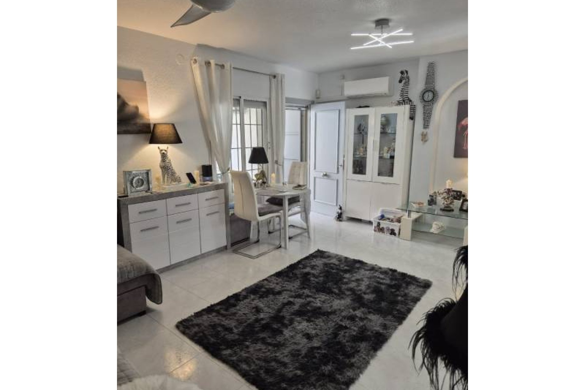 Resale - Townhouse -
Los Urrutias - Center