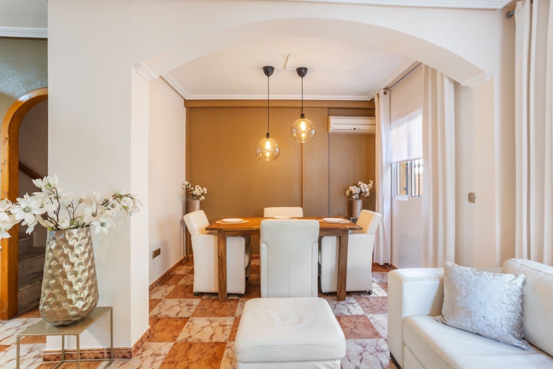 Resale - Townhouse -
Orihuela Costa - La Regia