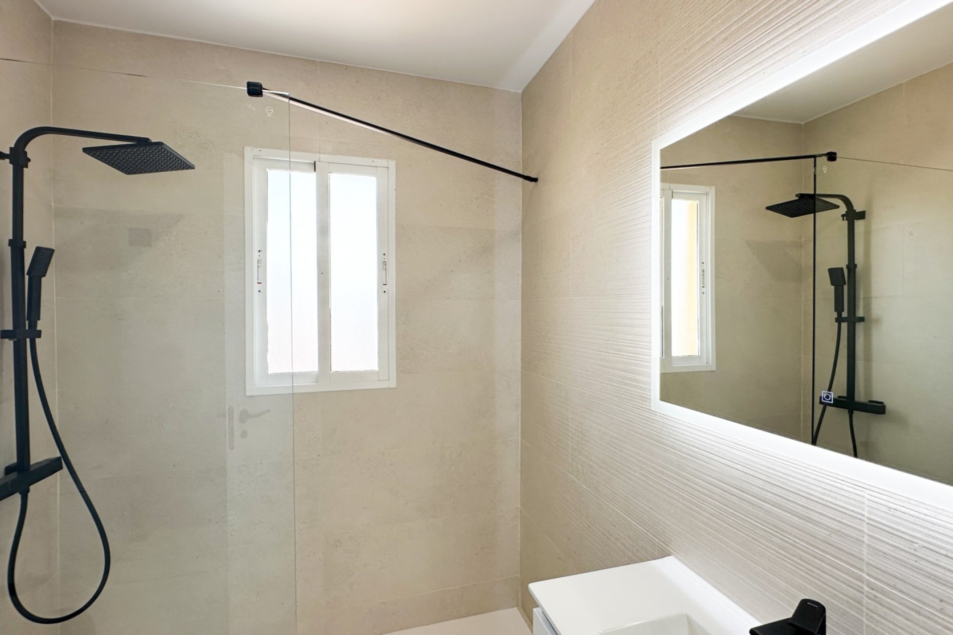 Resale - Townhouse -
Orihuela Costa - La Regia