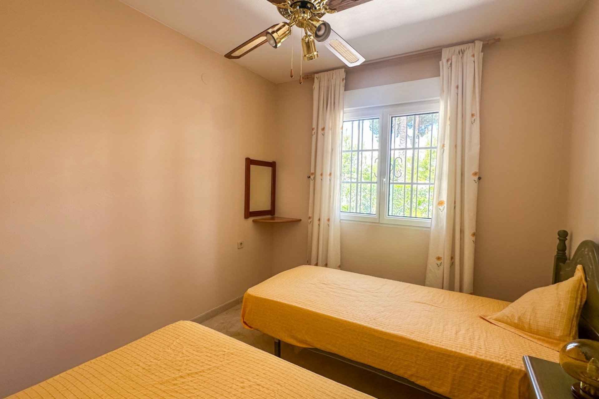 Resale - Townhouse -
Orihuela Costa - Los Dolses