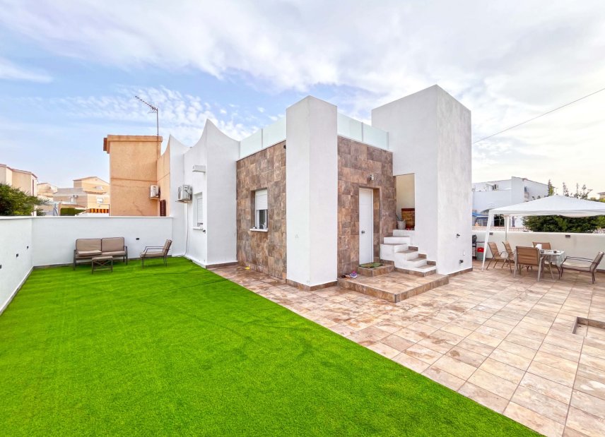 Resale - Townhouse -
Orihuela Costa - Playa Flamenca