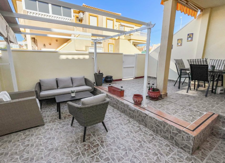 Resale - Townhouse -
Orihuela Costa - Playa Flamenca