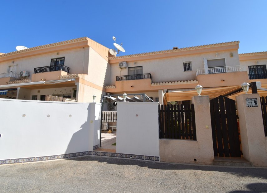 Resale - Townhouse -
Orihuela Costa - Playa Flamenca
