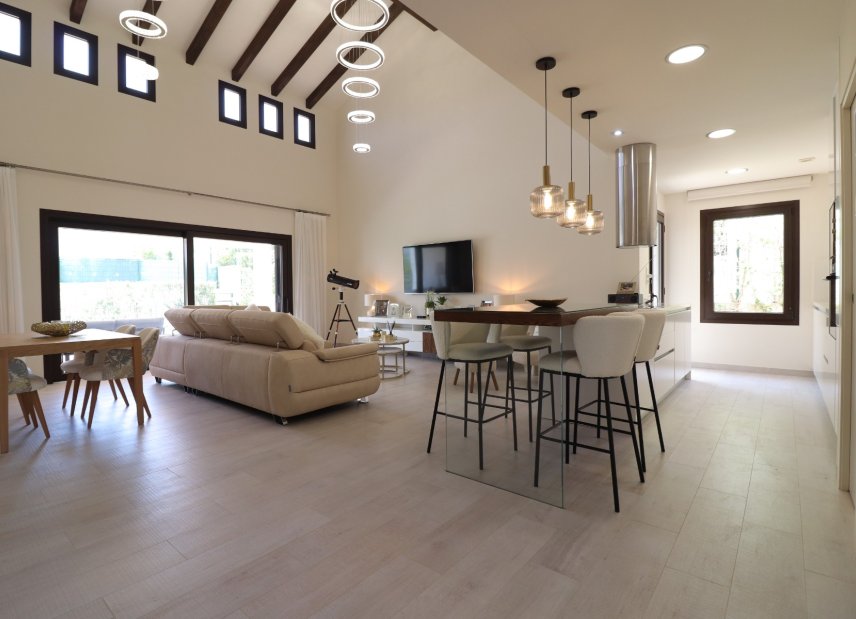 Resale - Villa -
Algorfa - La finca Golf