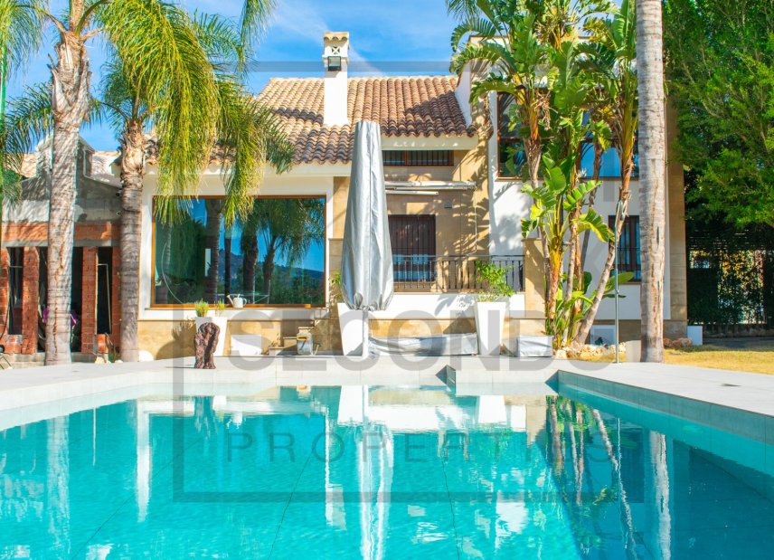 Resale - Villa -
Algorfa - La finca Golf