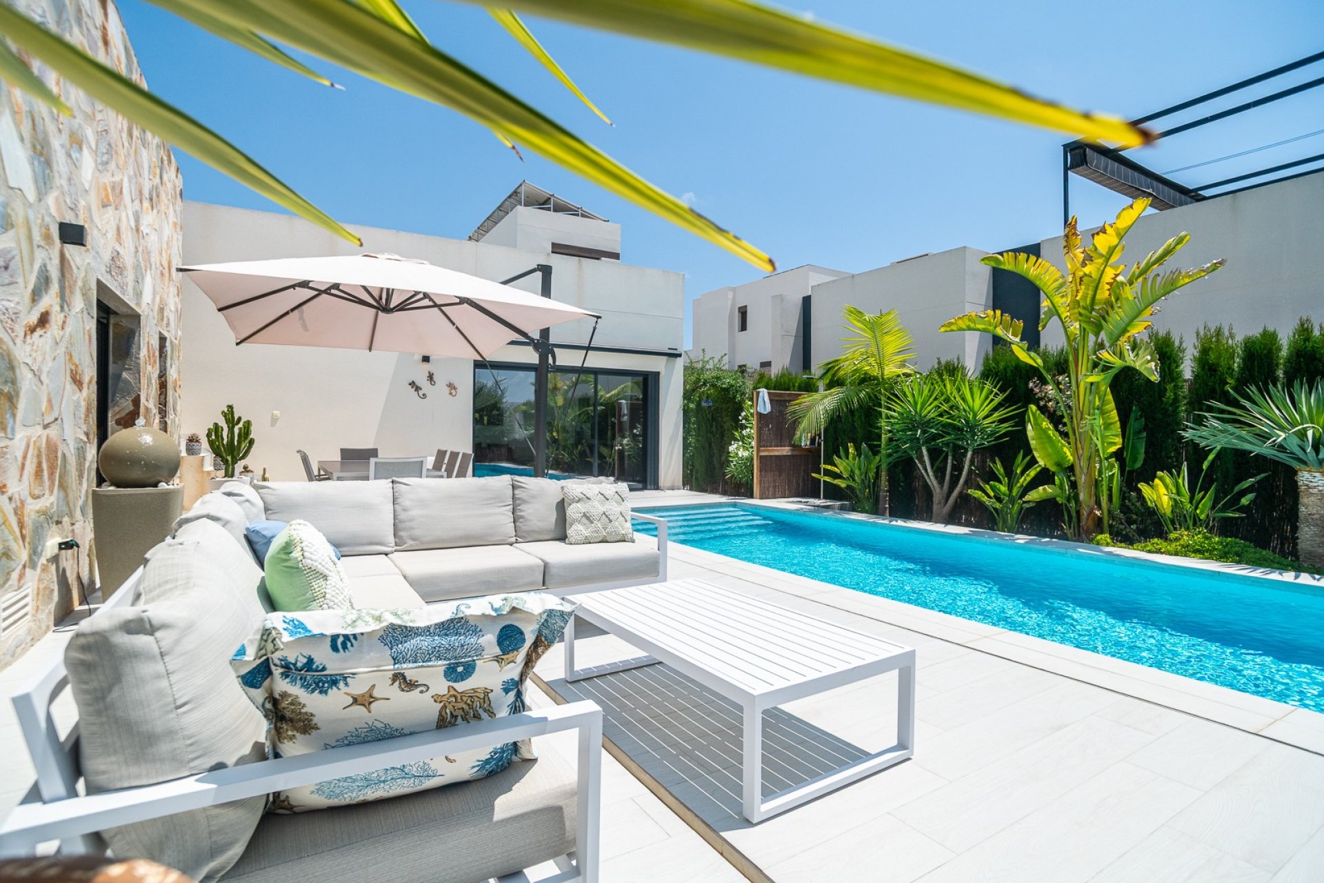 Resale - Villa -
Algorfa - La finca Golf