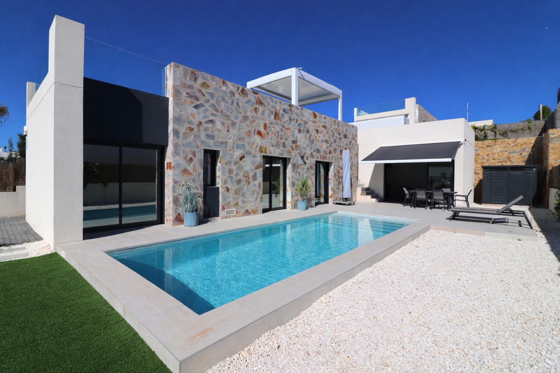 Resale - Villa -
Algorfa - La finca Golf