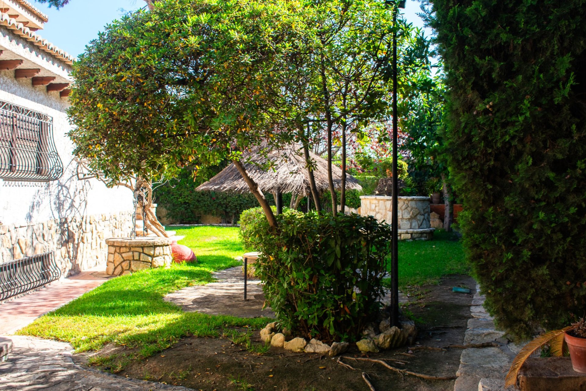 Resale - Villa -
Alicante - Albufereta