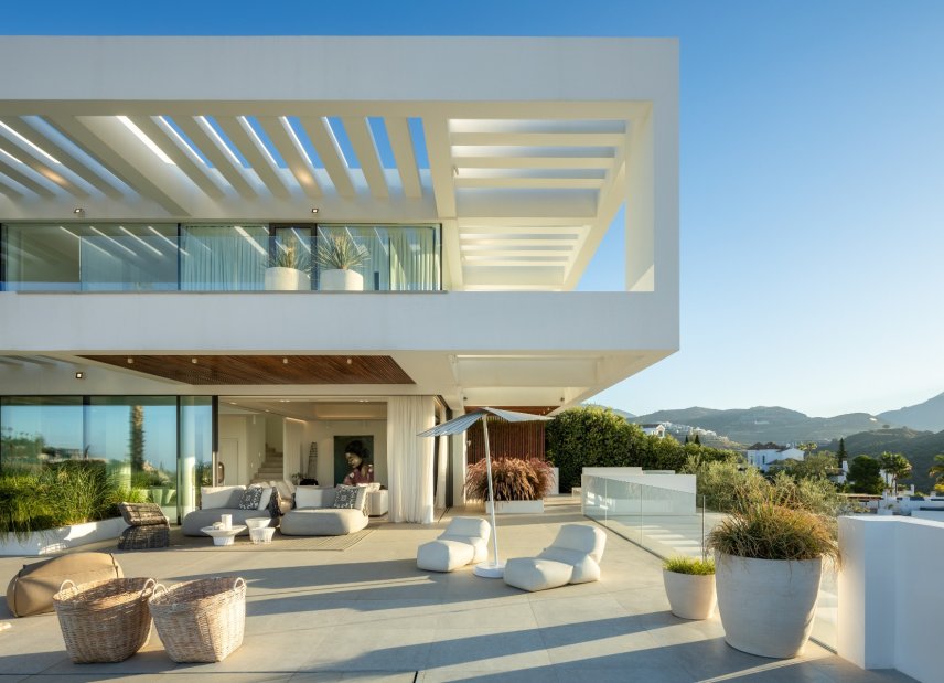 Resale - Villa -
Benahavis - La Quinta