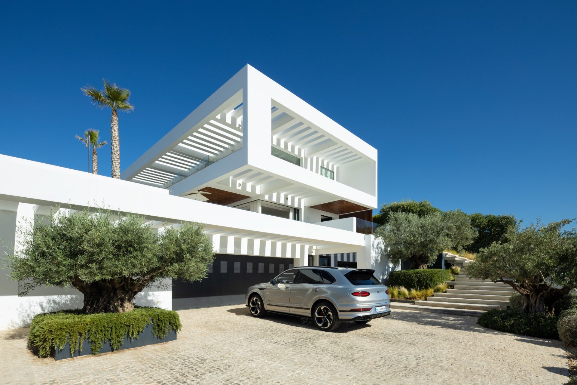 Resale - Villa -
Benahavis - La Quinta