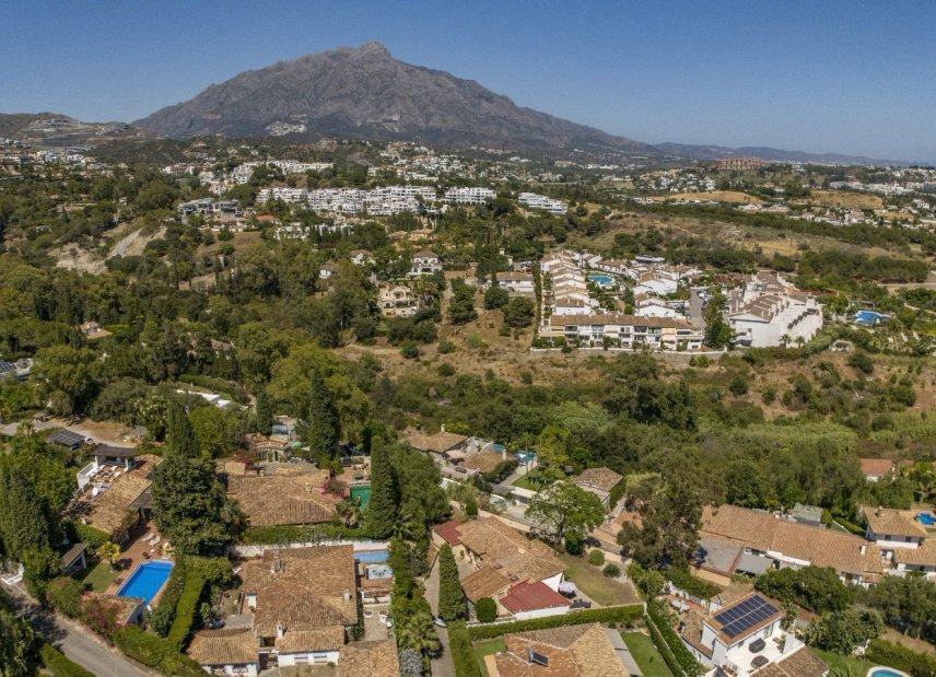 Resale - Villa -
Benahavis - La Quinta