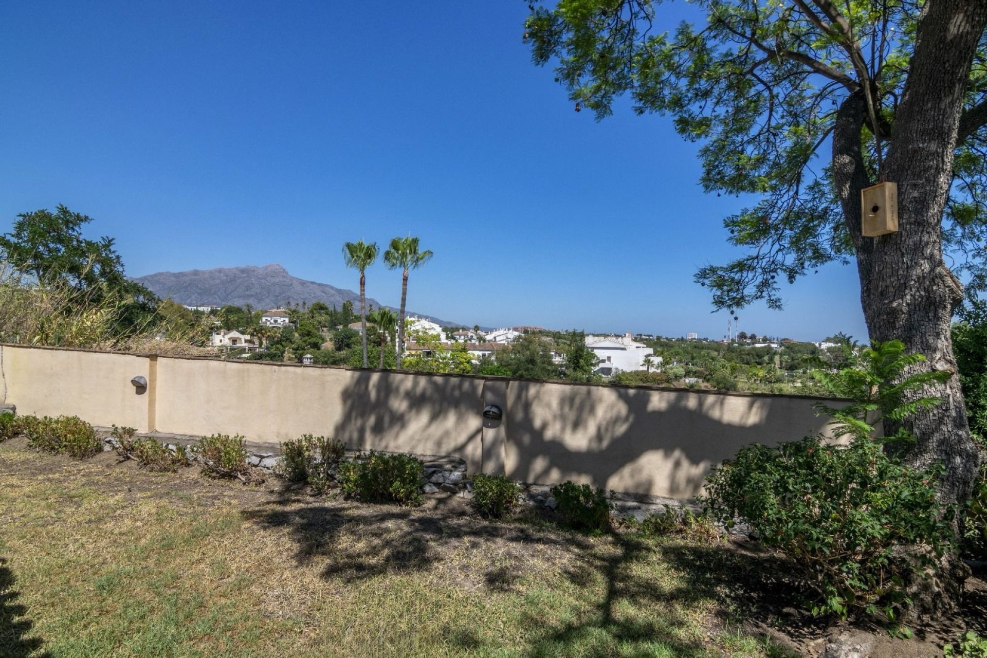 Resale - Villa -
Benahavis - La Quinta