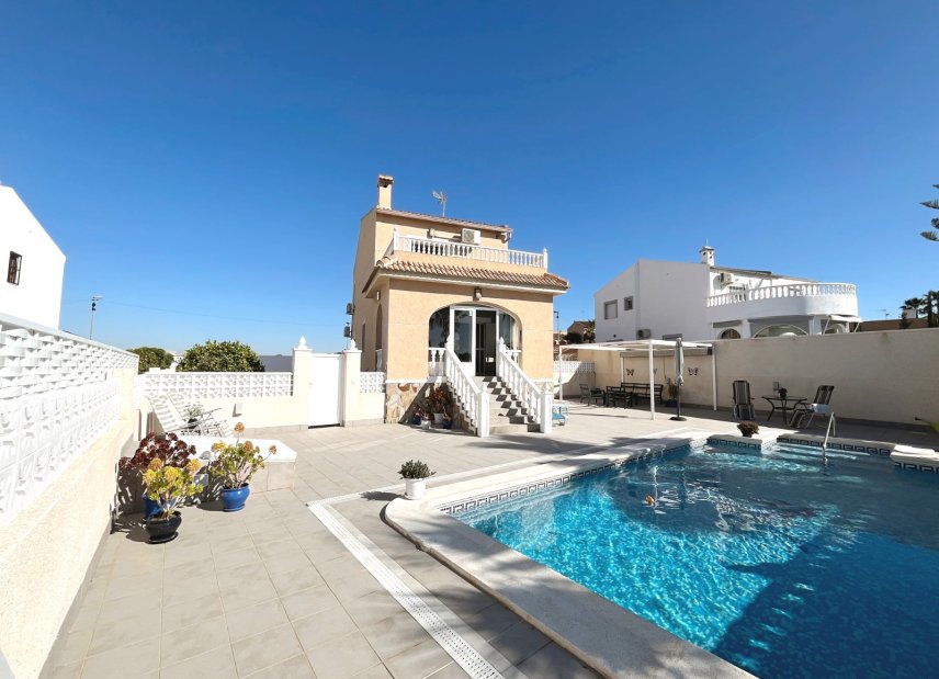 Resale - Villa -
Benijofar - Monte Azul