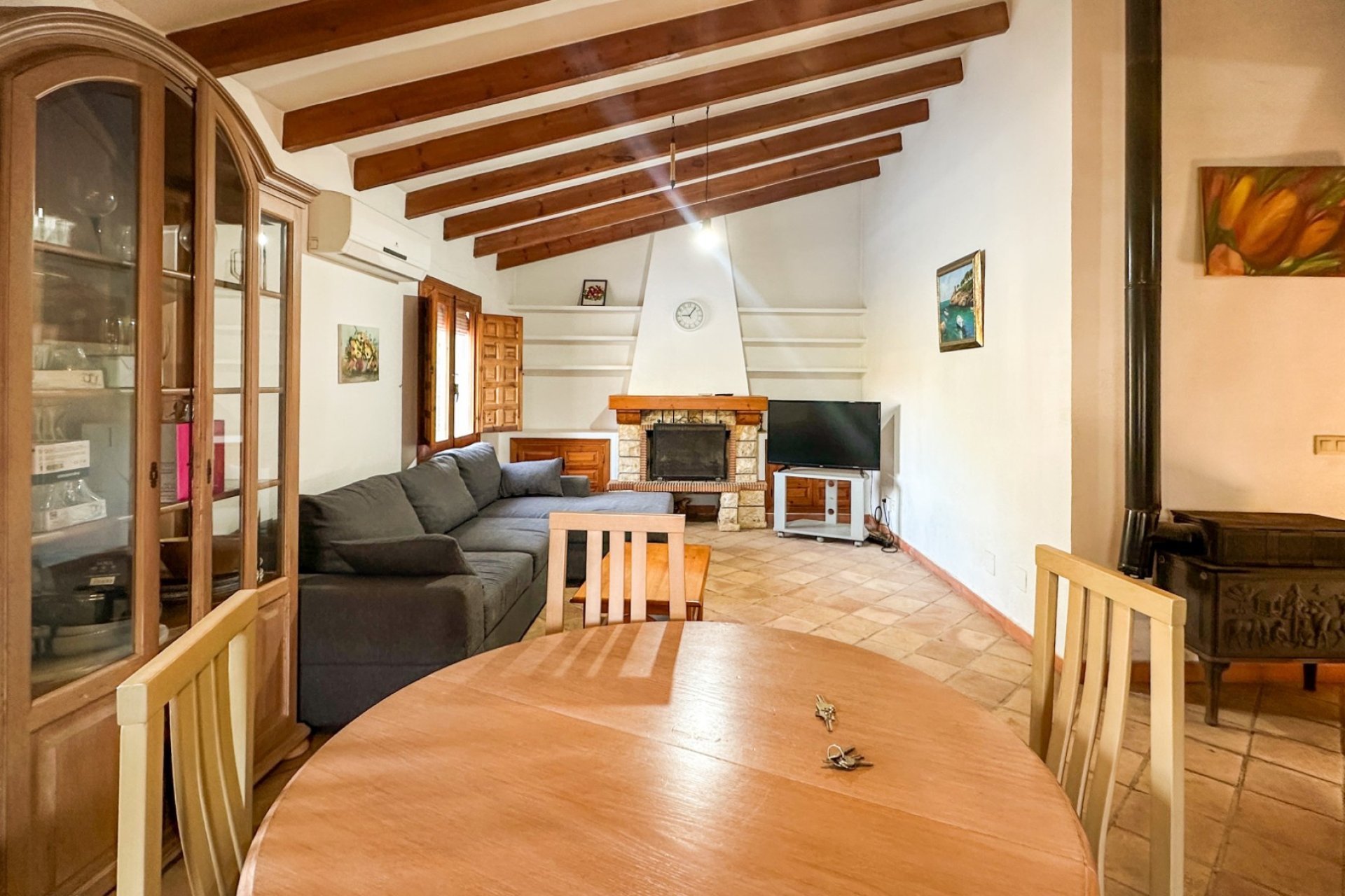 Resale - Villa -
Cabo Roig