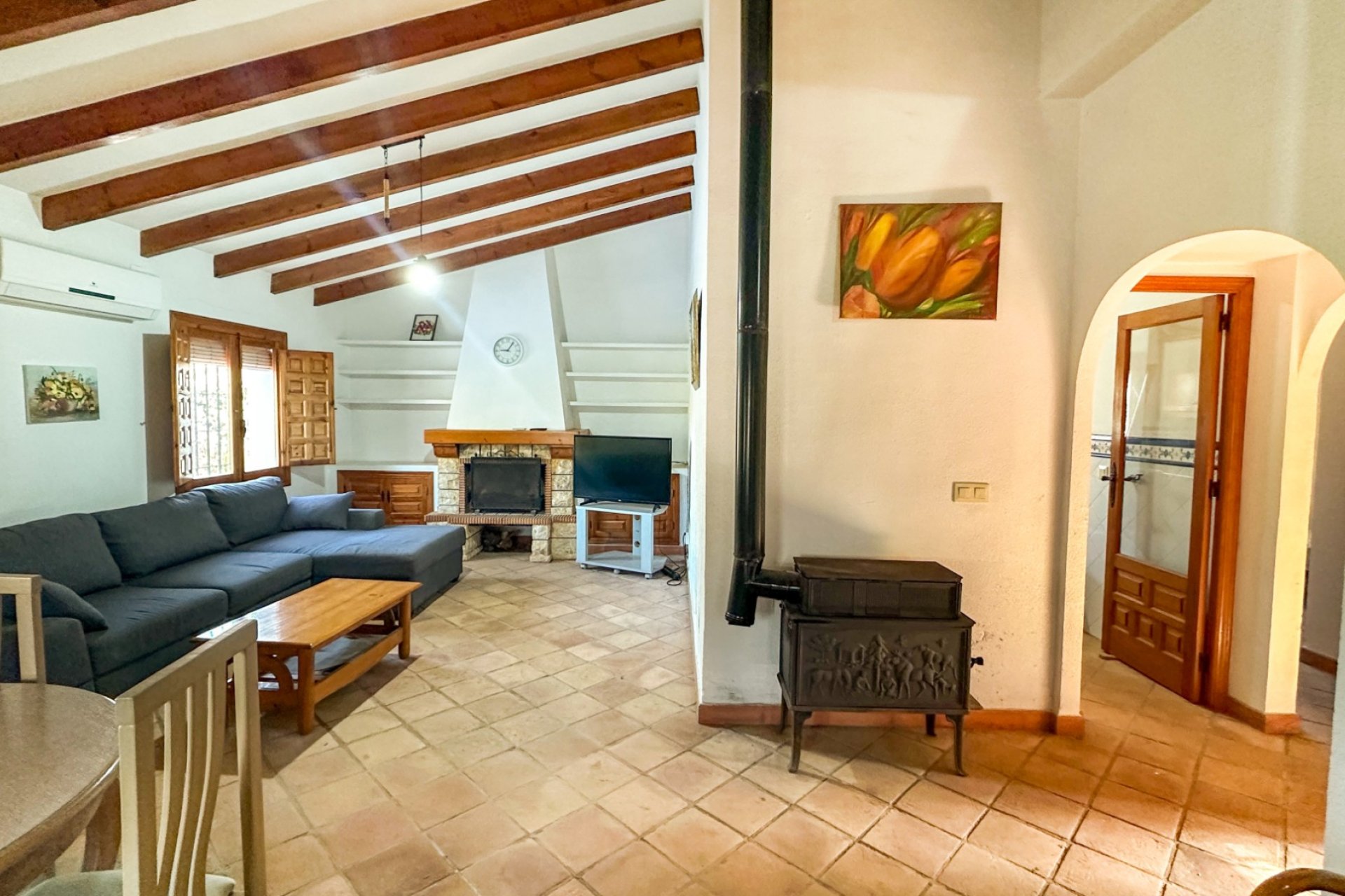 Resale - Villa -
Cabo Roig