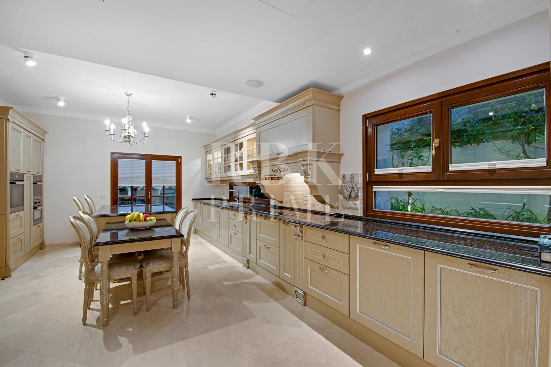 Resale - Villa -
Calvià - Peguera