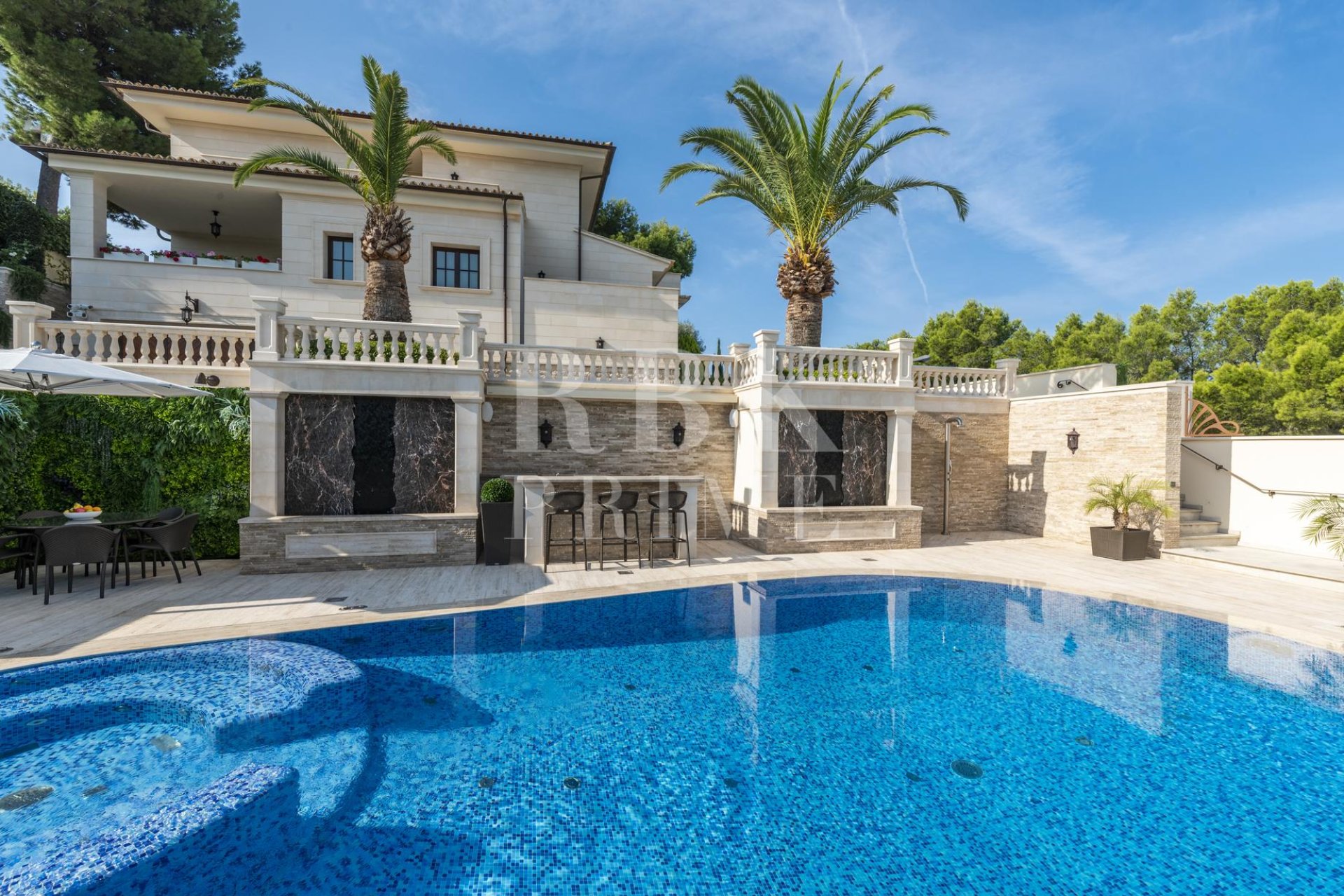 Resale - Villa -
Calvià - Peguera