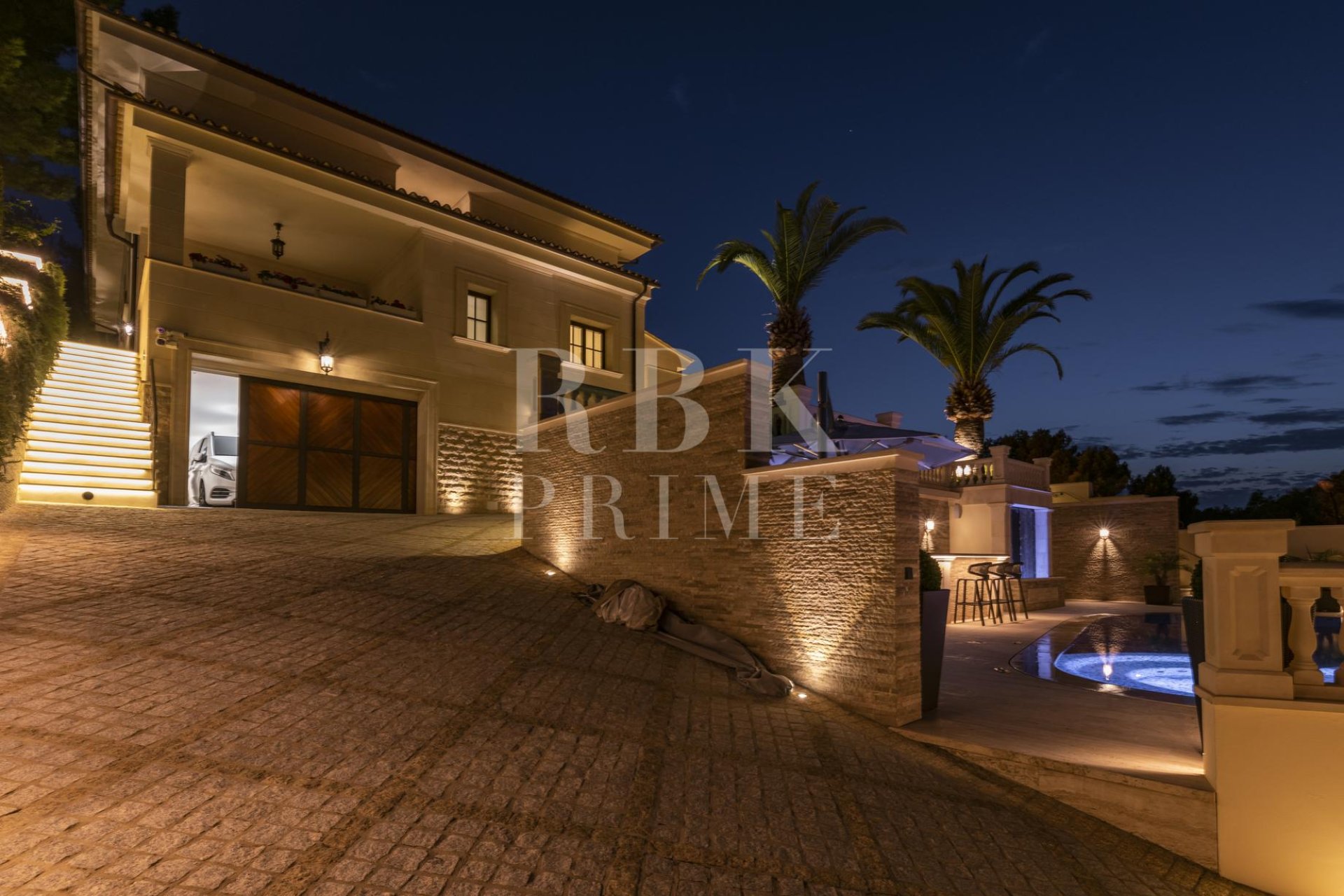 Resale - Villa -
Calvià - Peguera