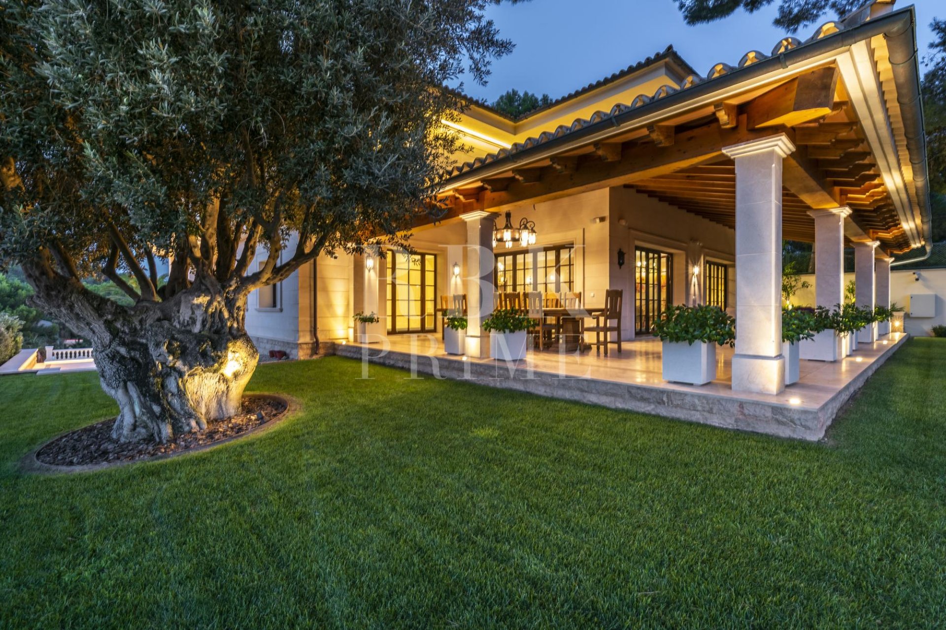 Resale - Villa -
Calvià - Peguera