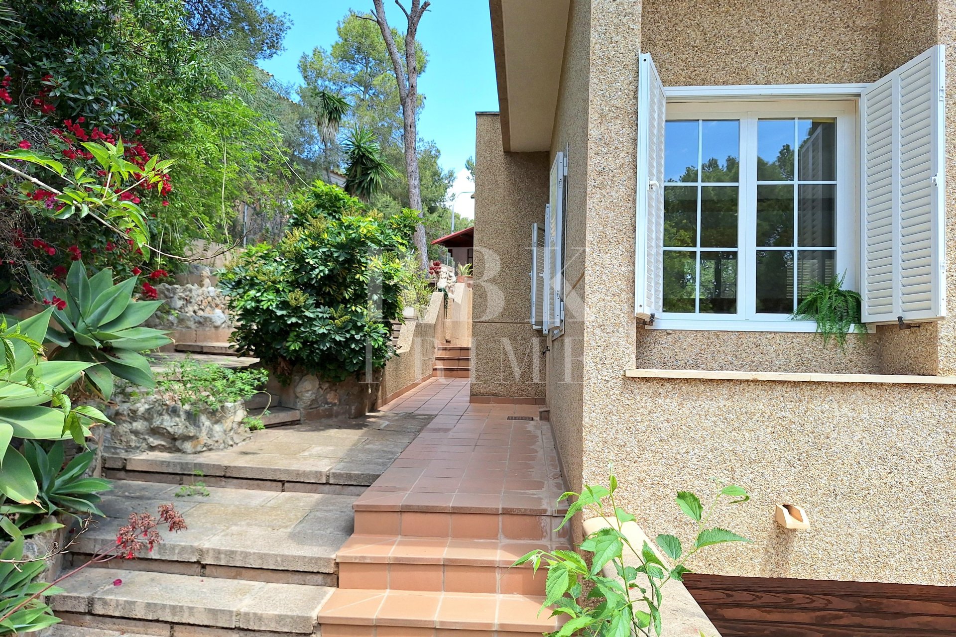 Resale - Villa -
Calvià - Peguera