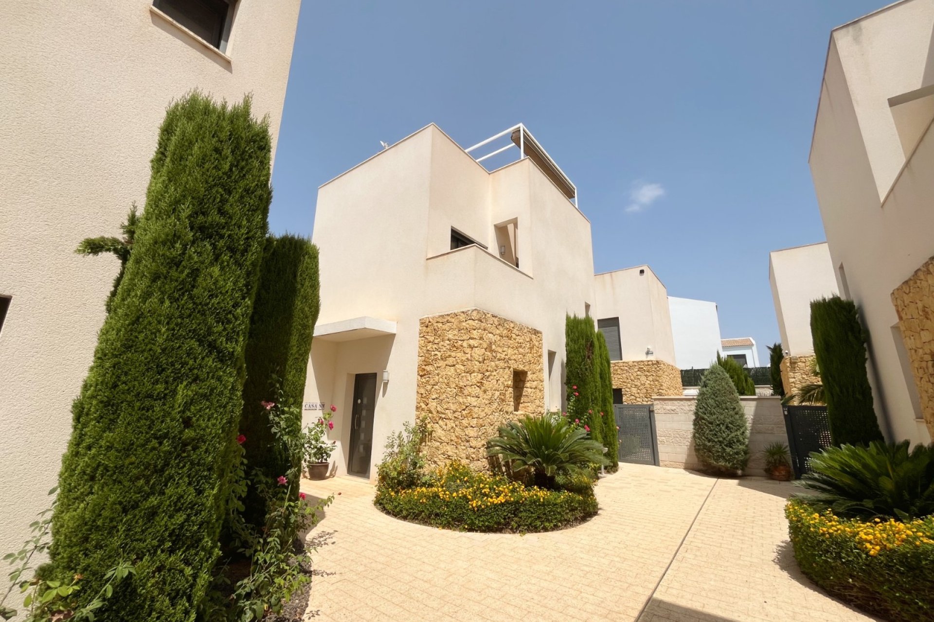 Resale - Villa -
Ciudad Quesada - Pueblo Bravo