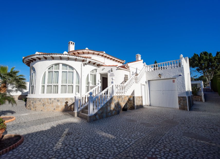 Resale - Villa -
Ciudad Quesada - town