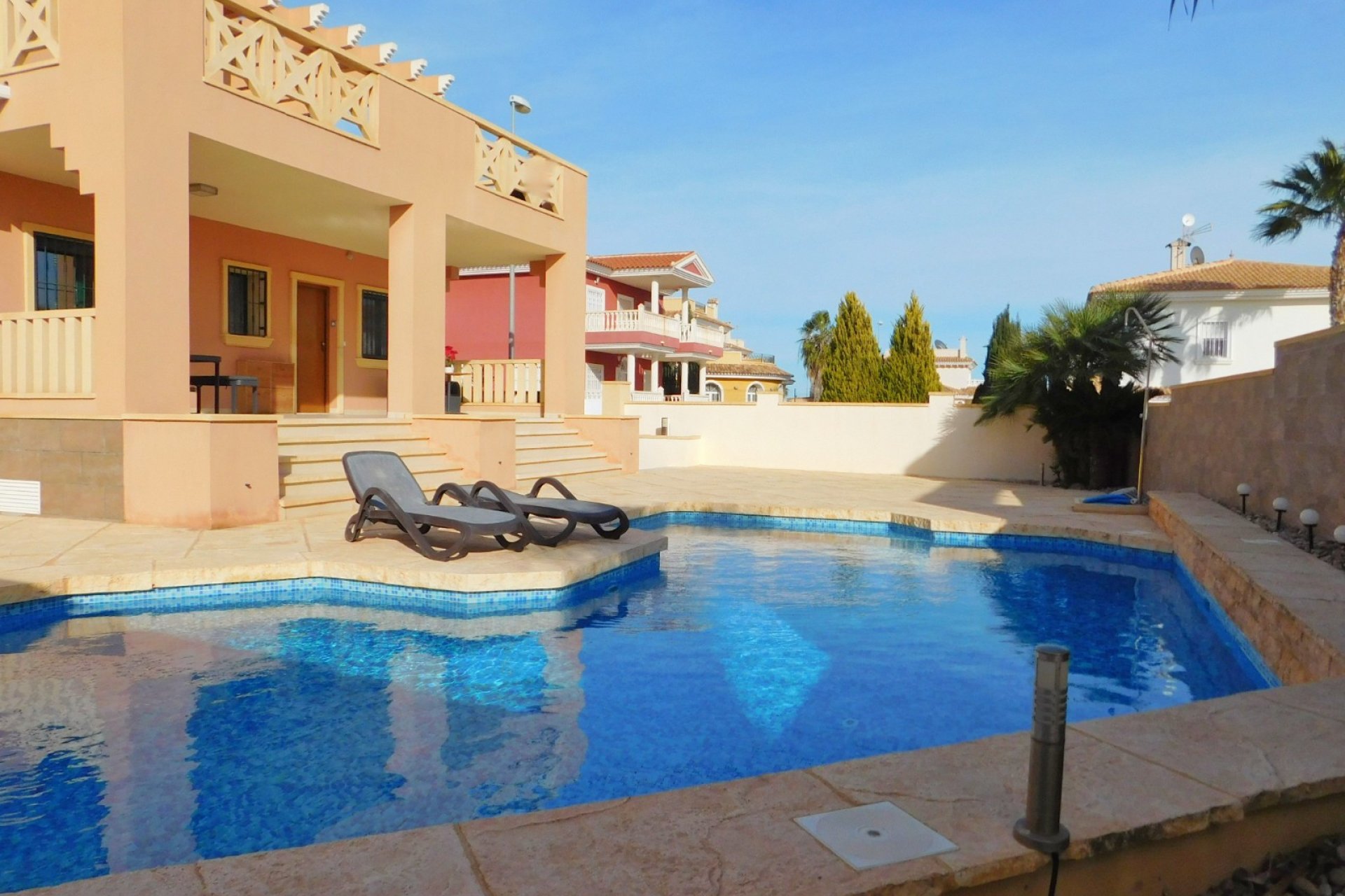 Resale - Villa -
Ciudad Quesada