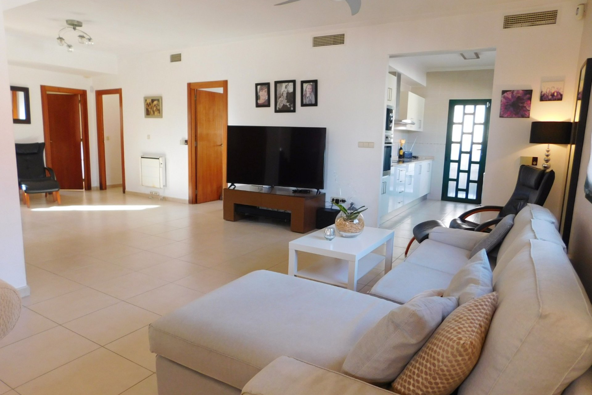 Resale - Villa -
Ciudad Quesada