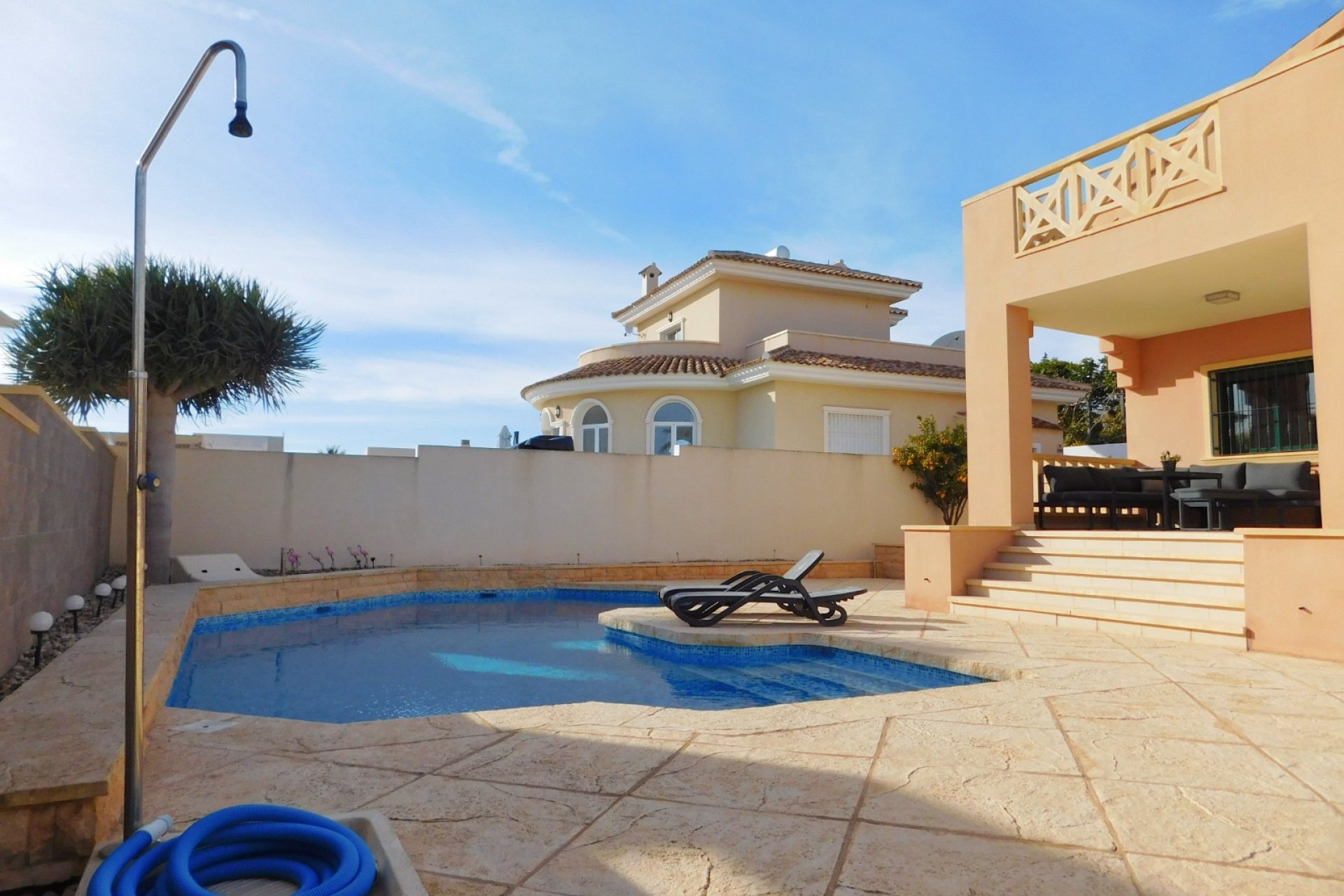 Resale - Villa -
Ciudad Quesada