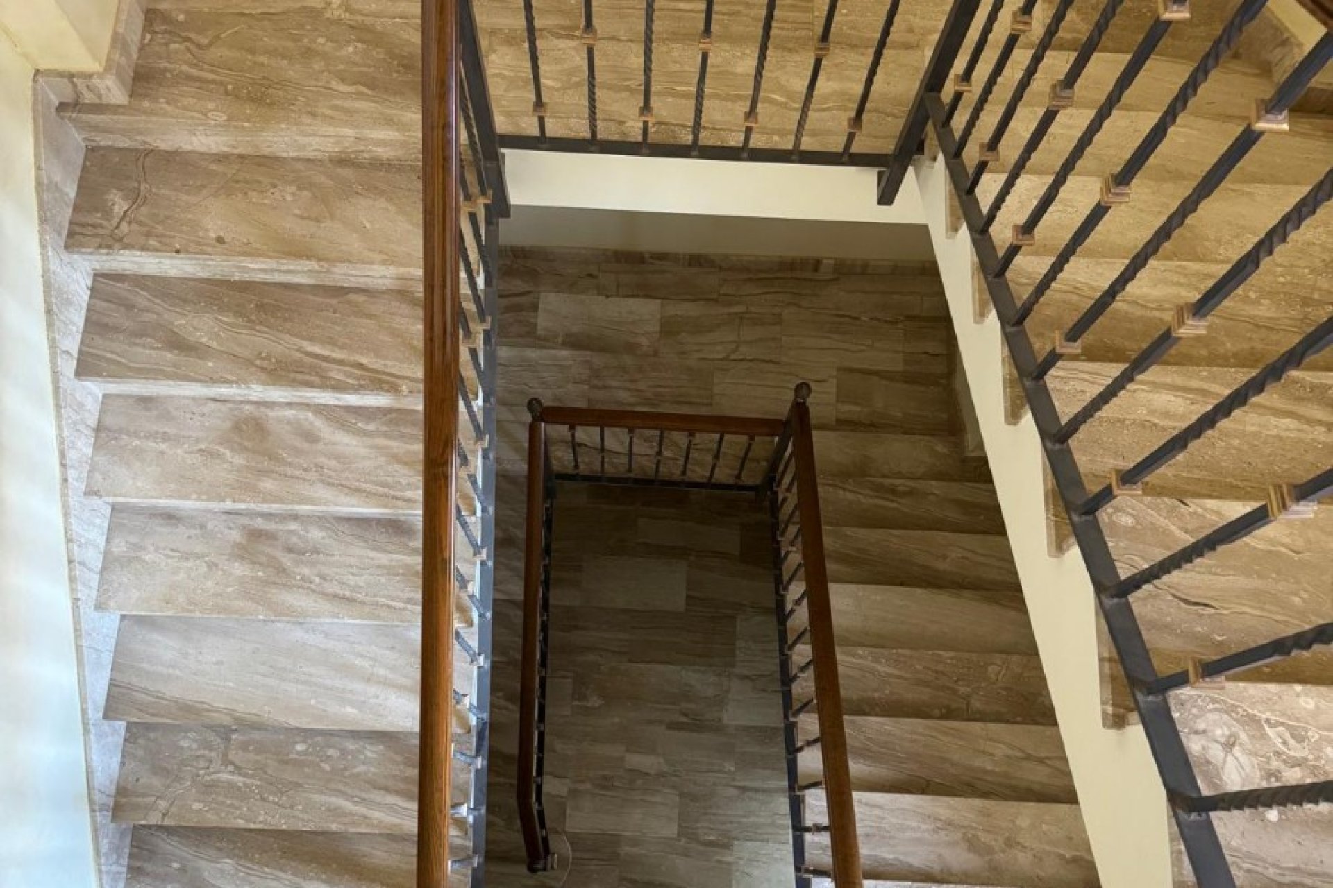 Resale - Villa -
Elche - La Marina