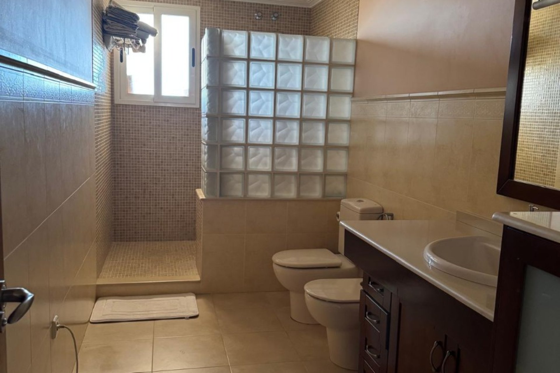 Resale - Villa -
Elche - La Marina