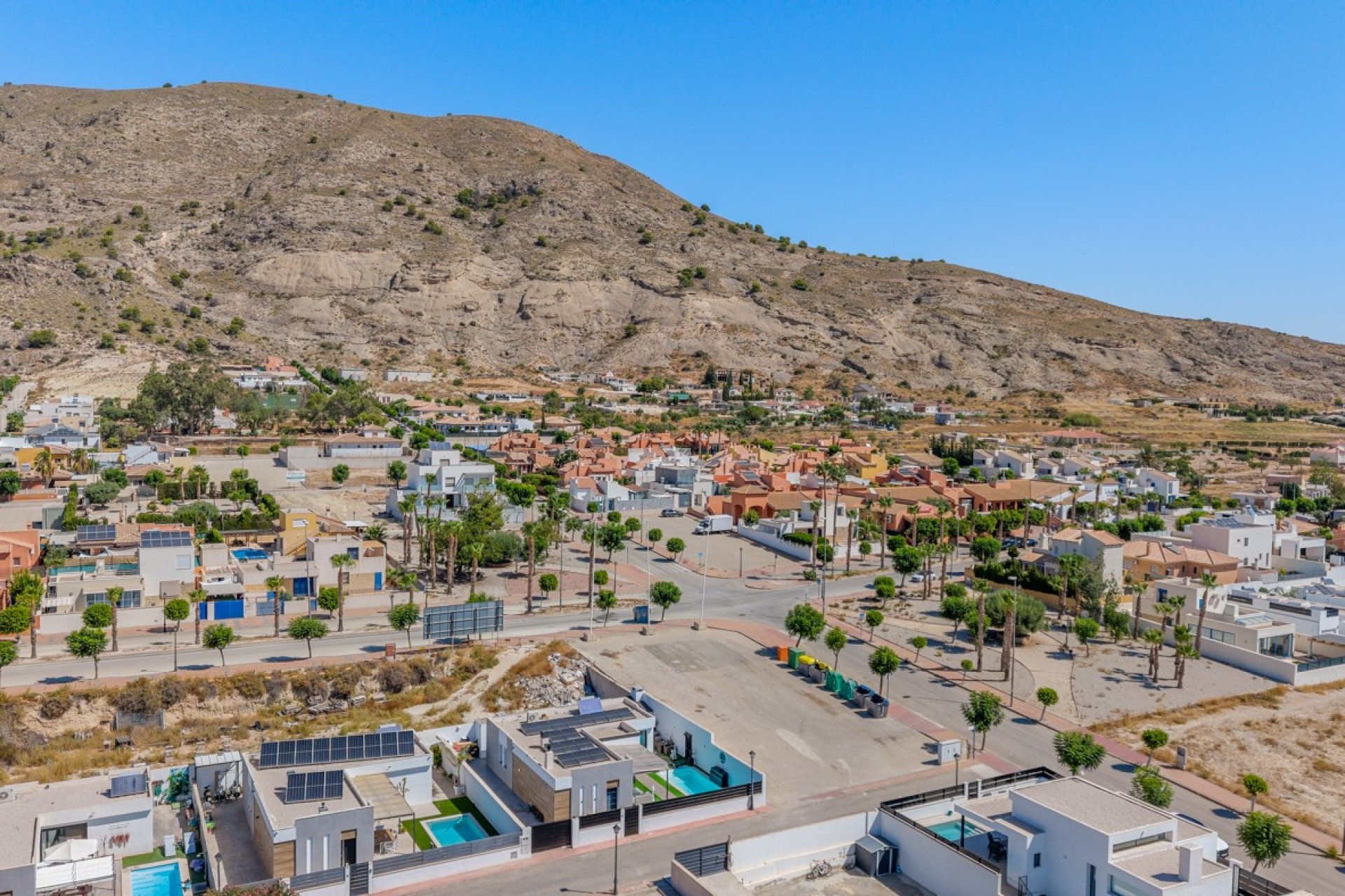 Resale - Villa -
Fortuna - Urbanizacion Las Kalendas