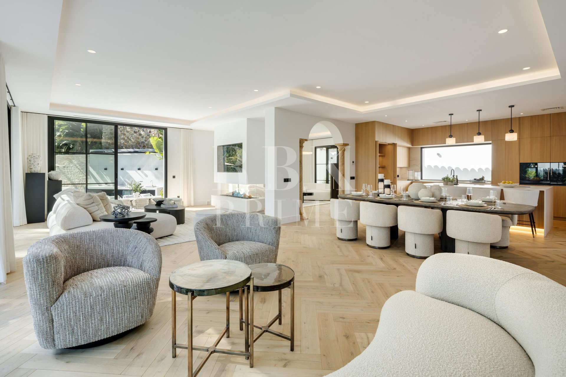 Resale - Villa -
Malaga - Benahavís