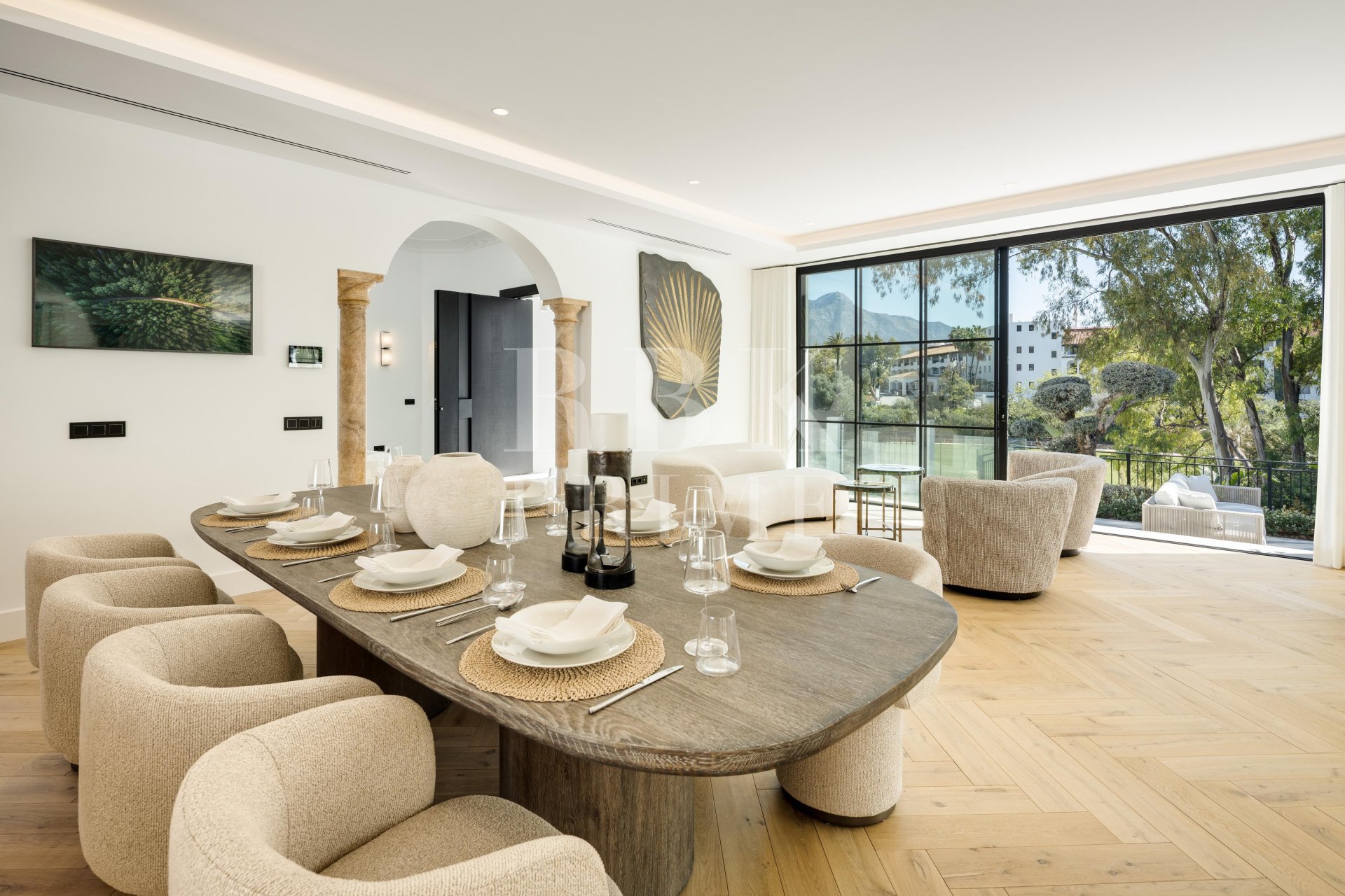 Resale - Villa -
Malaga - Benahavís