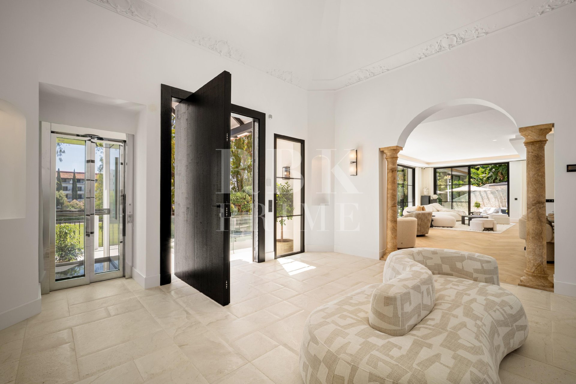 Resale - Villa -
Malaga - Benahavís