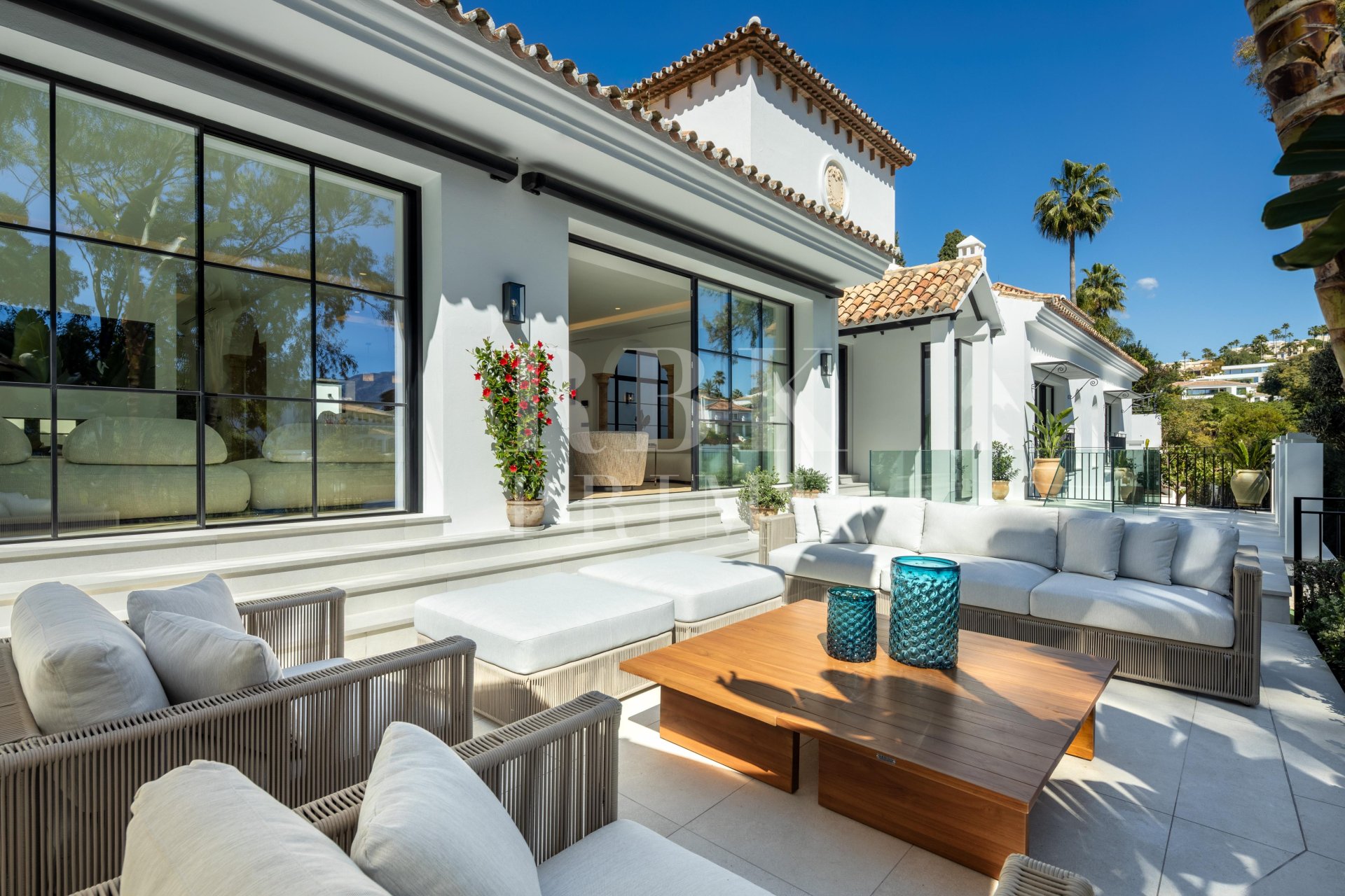 Resale - Villa -
Malaga - Benahavís